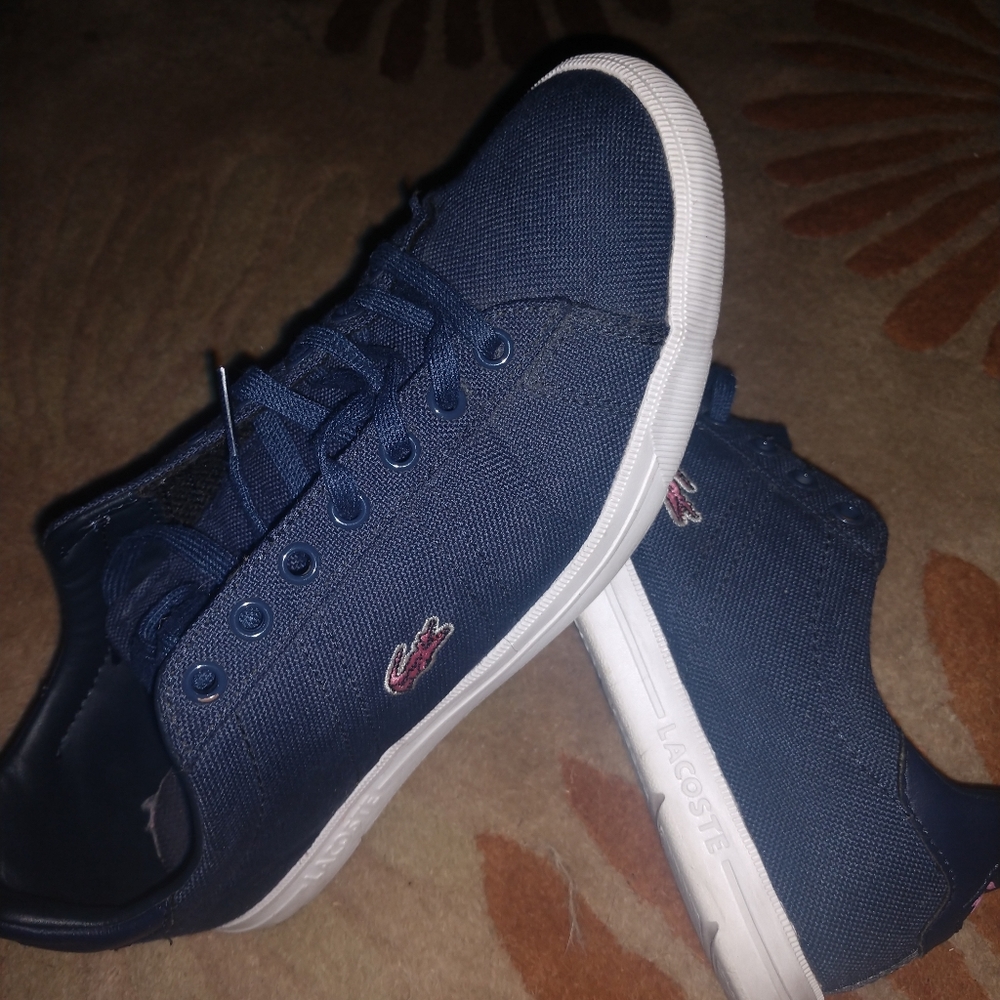 Lacoste shoes size 5.5